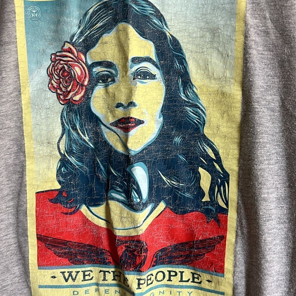 Obey graphic t shirt large - Picture 3 of 3